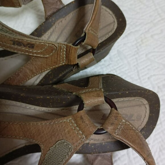 Teva Womens Size 8 Strappy Brown Wedge Sandals - Picture 5 of 10
